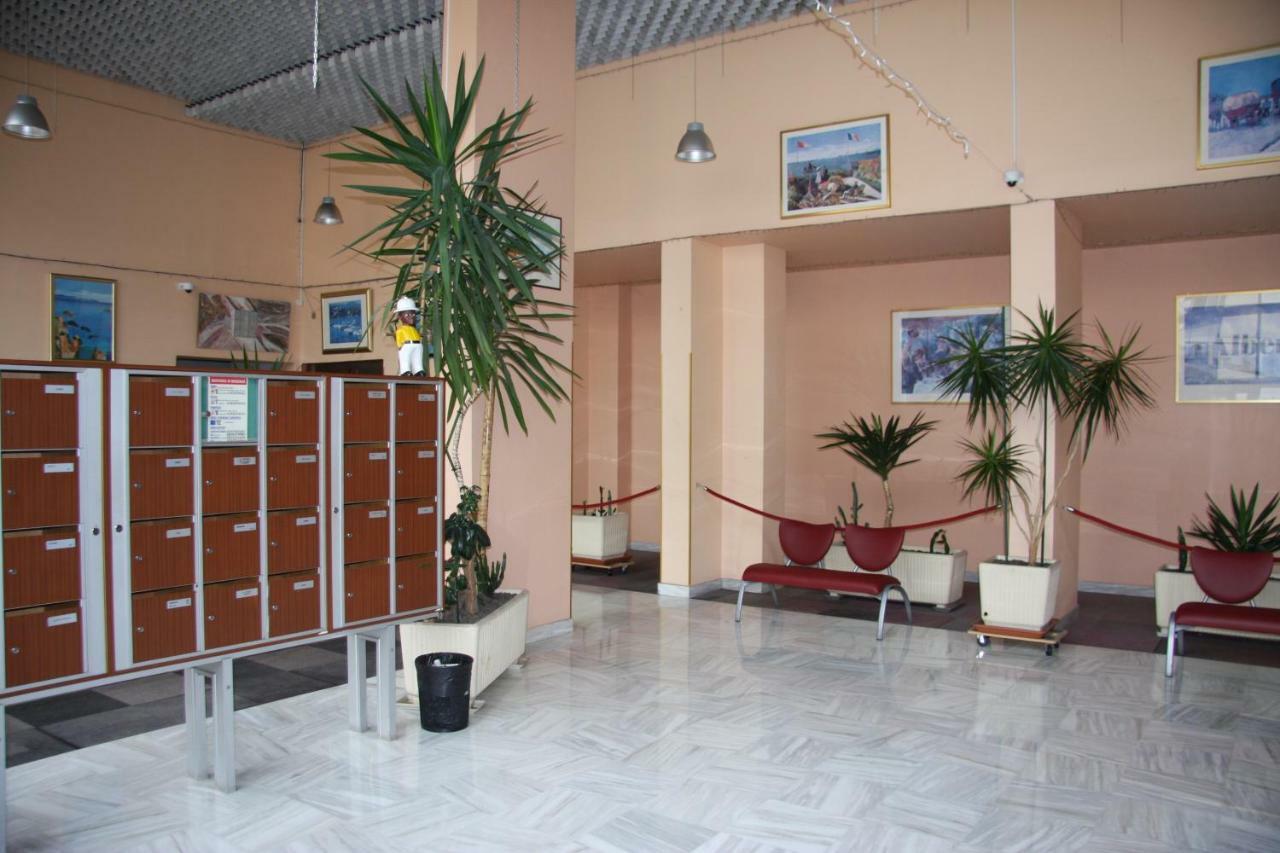 Residence Albert Premier Ментона Екстериор снимка
